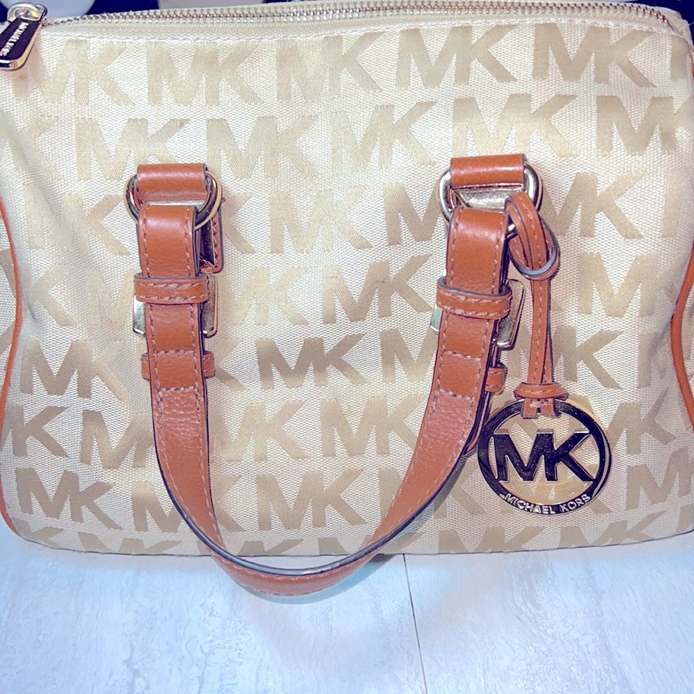 Michael Kors Grayson Duffel satchel purse *Authentic*